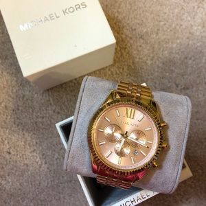 Gold Michael Kors Watch ✨